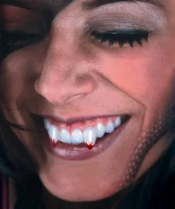 Tomfoolery Scarecrow - Blood Tip Fangs Small